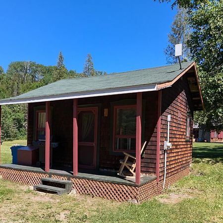 Riviere Petit Saguenay Vila Exterior foto